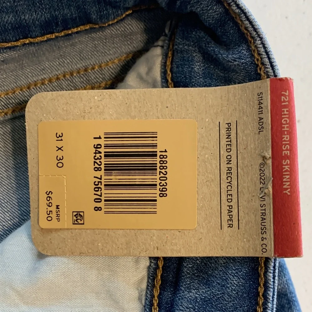 NWT Levi's Slim Fit Light Blue Jeans size 31x30 # 721 High rise skinny - Picture 3 of 7